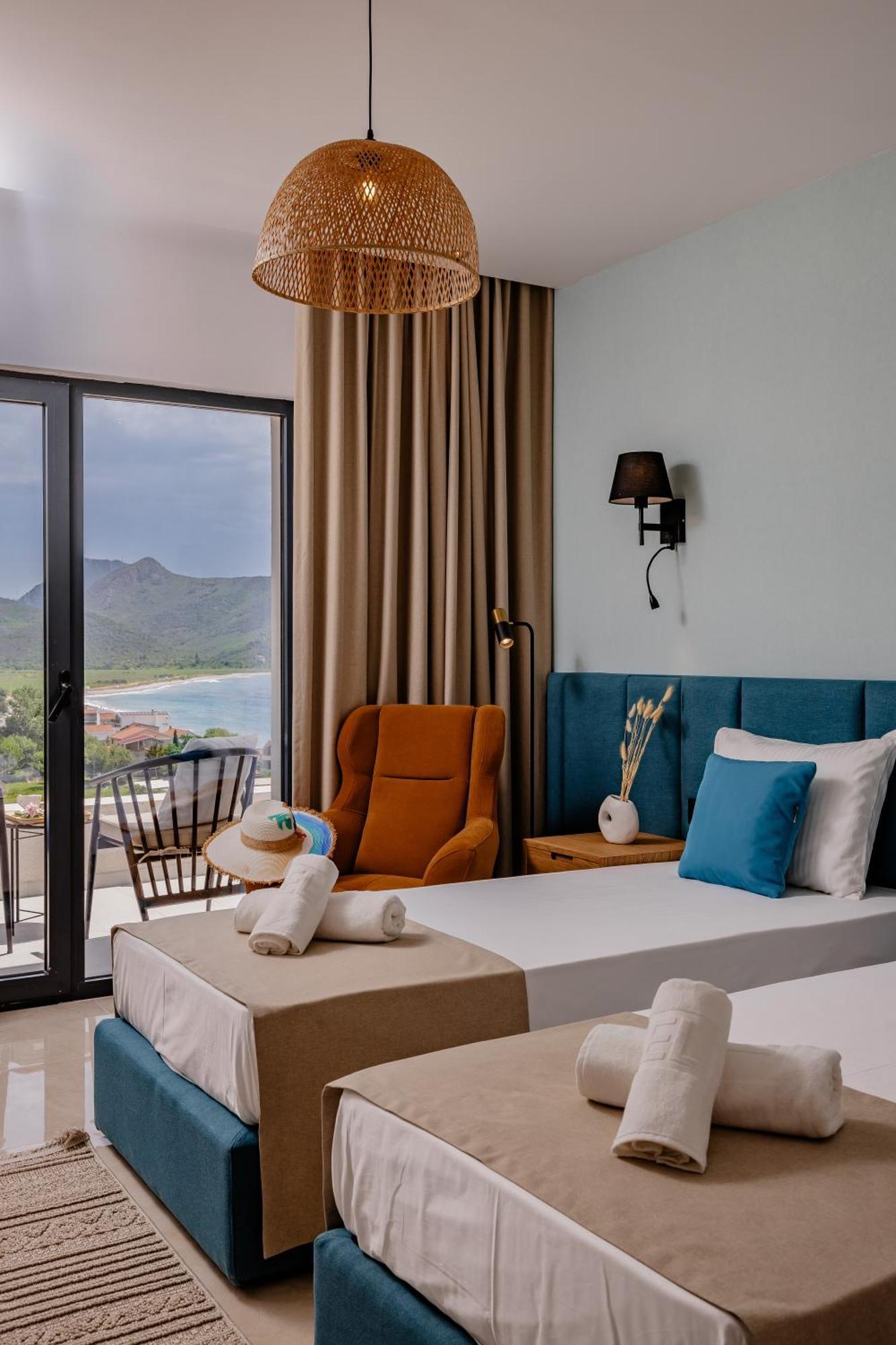Hotel Aquilo Petrovac Ngoại thất bức ảnh