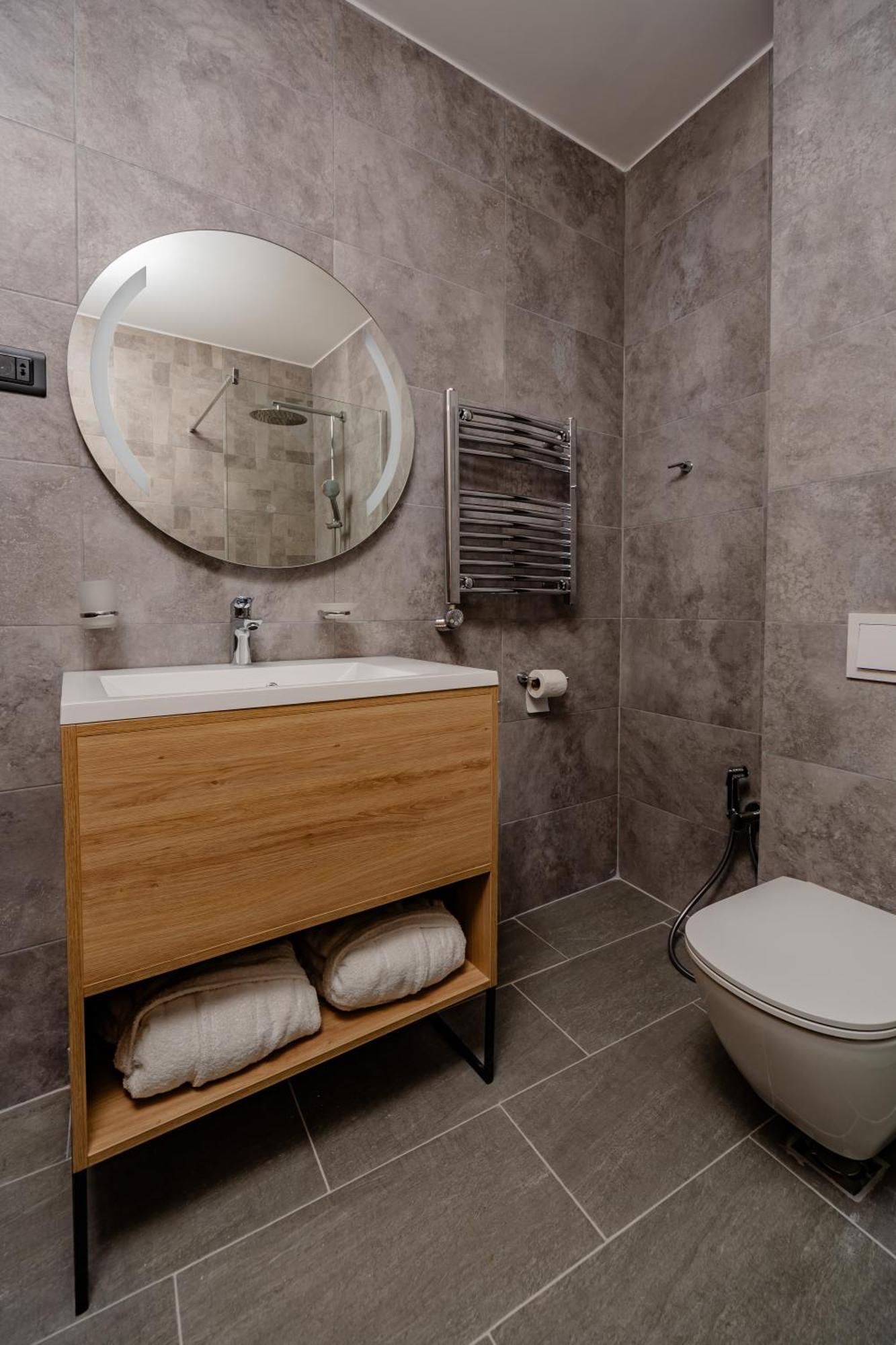 Hotel Aquilo Petrovac Ngoại thất bức ảnh