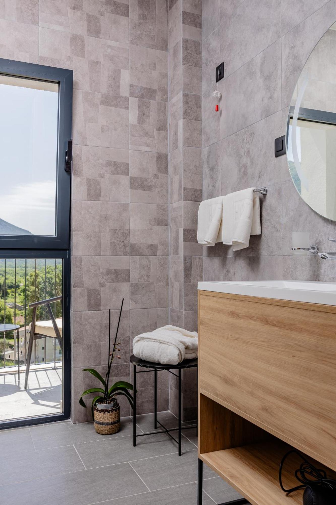 Hotel Aquilo Petrovac Ngoại thất bức ảnh
